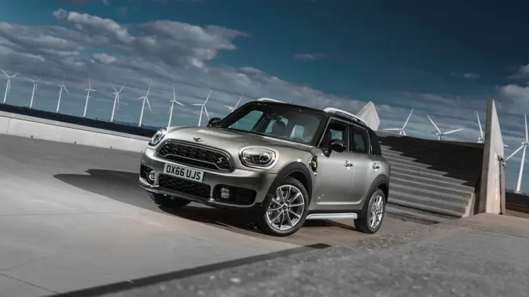 MINI Cooper S E Countryman ALL4 - 13