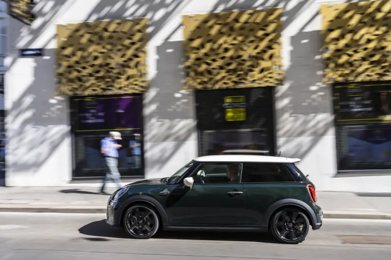 Mini Cooper S Resolute Edition 3 porte - Foto - 54