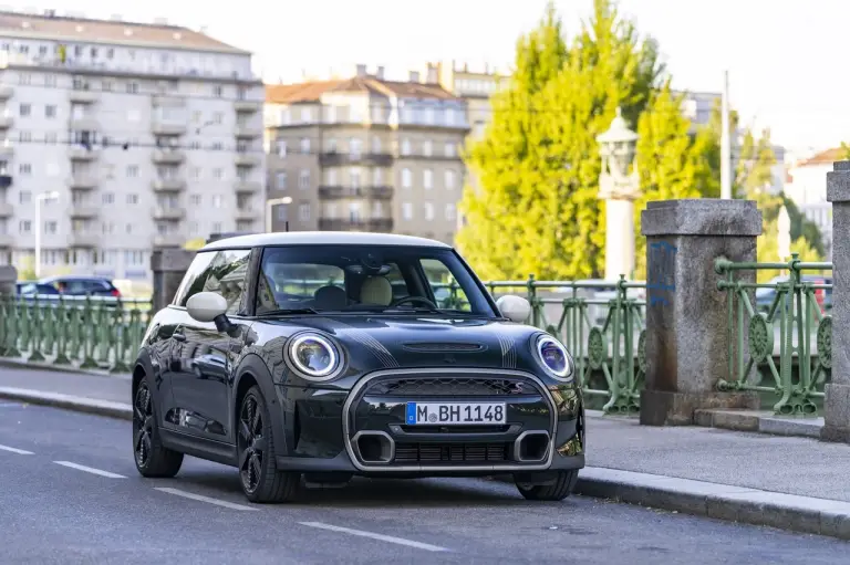 Mini Cooper S Resolute Edition 3 porte - Foto - 42