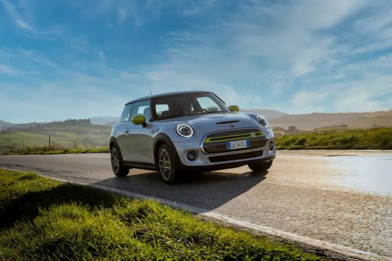 Mini Cooper SE 2020 - Foto Ufficiali - 2