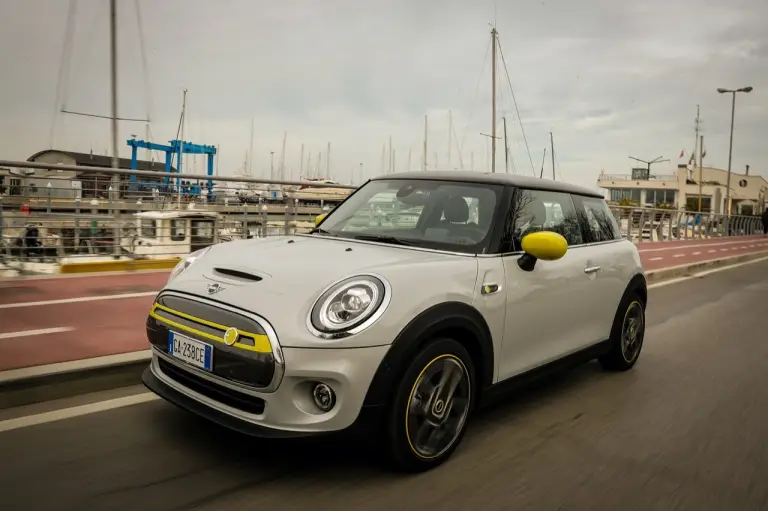 Mini Cooper SE 2020 - Foto Ufficiali - 113