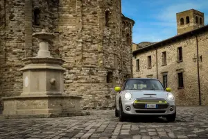 Mini Cooper SE 2020 - Foto Ufficiali - 126