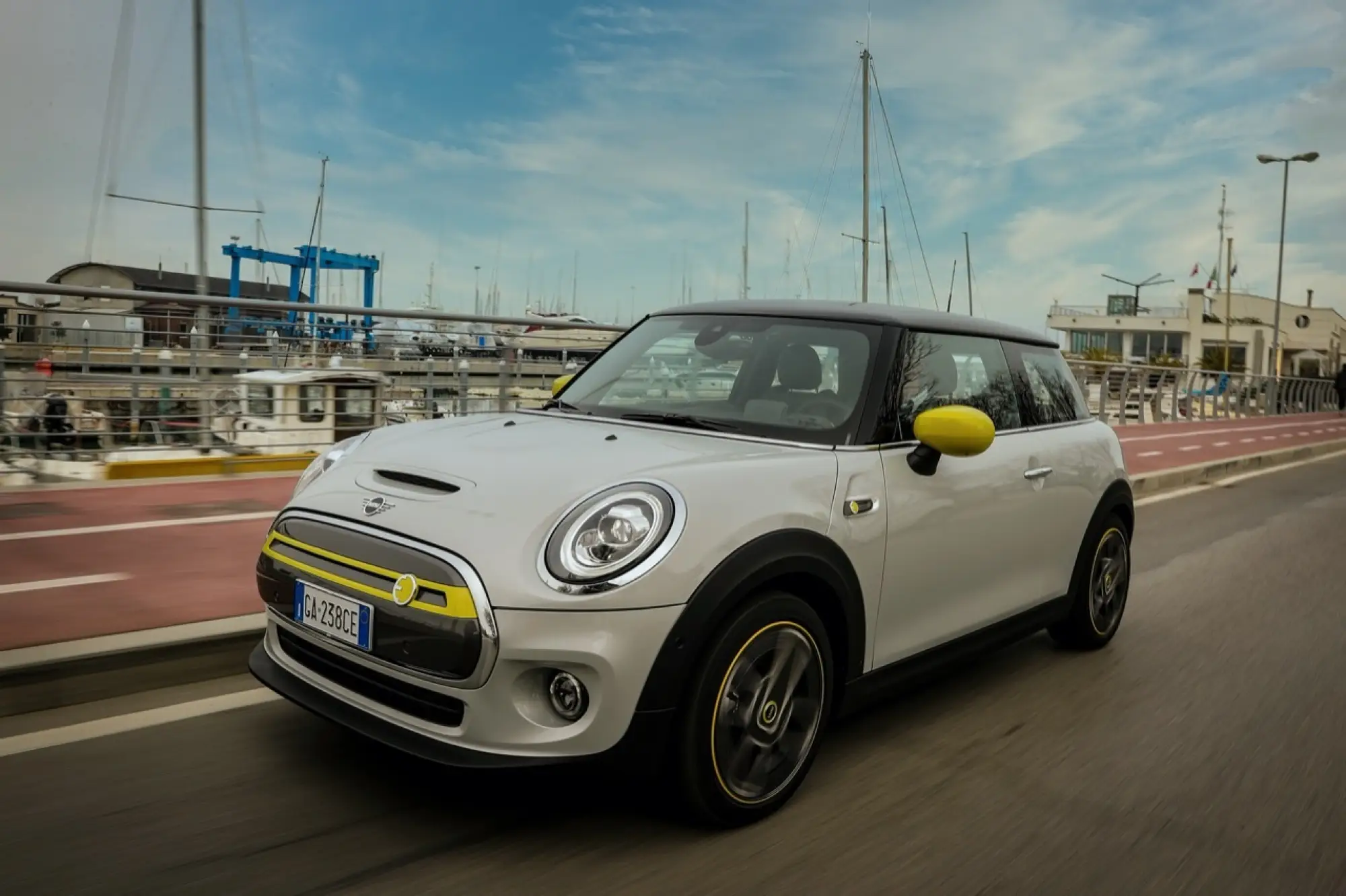 Mini Cooper SE 2020 - Foto Ufficiali - 31