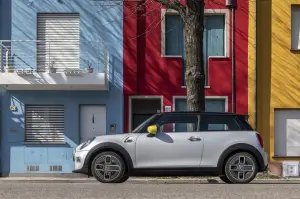 Mini Cooper SE 2020 - Foto Ufficiali - 49