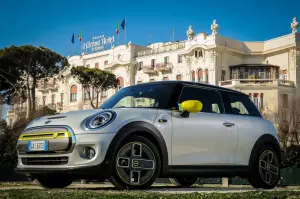 Mini Cooper SE 2020 - Foto Ufficiali - 68