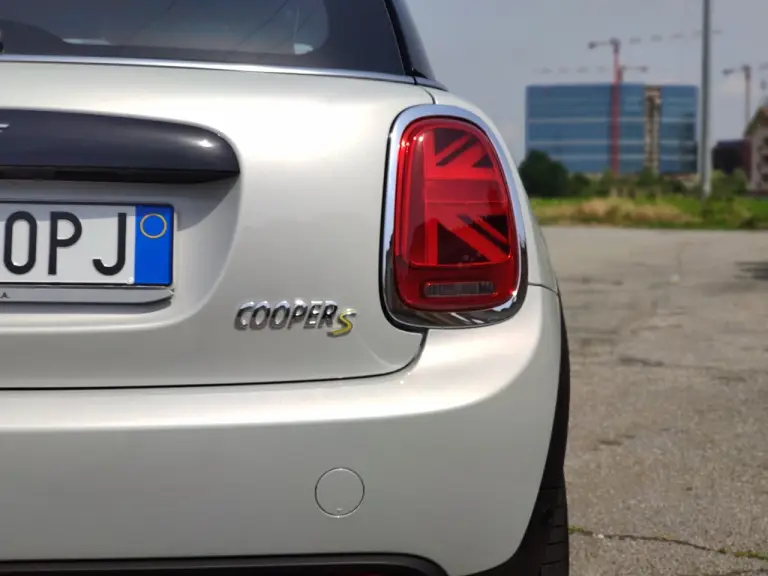 Mini Cooper SE 2021 - Prova Su Strada - 16