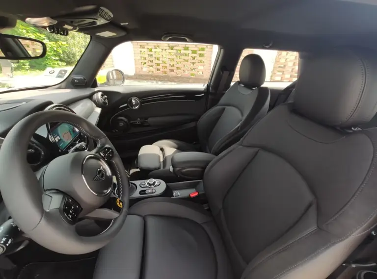 Mini Cooper SE 2021 - Prova Su Strada - 20