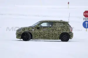 Mini Cooper SE 2023 - Foto Spia 09-02-2022 - 16