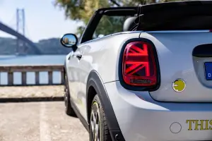 Mini Cooper SE Convertible