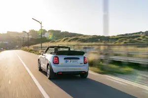 Mini Cooper SE Convertible