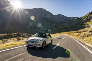 Mini Cooper SE Elettrica - Foto Ufficiali Aprile 2020 - 11