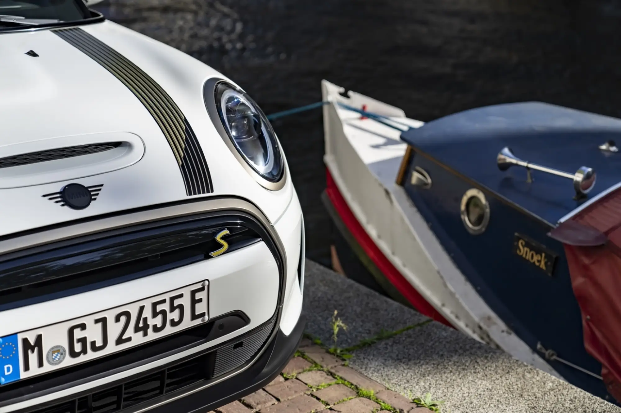 Mini Cooper SE Resolute Edition Nanuq White - Foto - 40