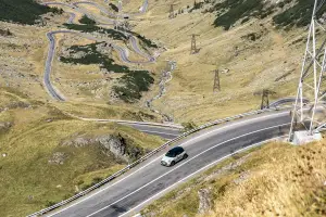 Mini Cooper SE - Transfagarasan Road