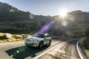 Mini Cooper SE - Transfagarasan Road - 8