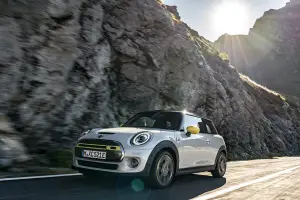 Mini Cooper SE - Transfagarasan Road - 9