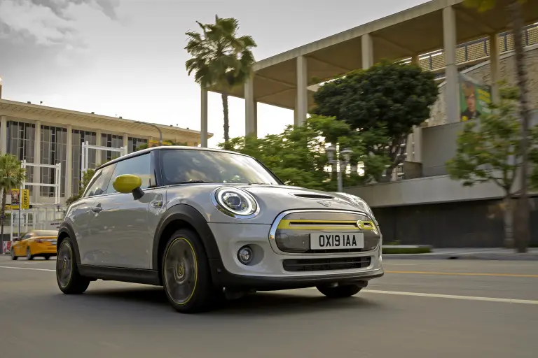 Mini Cooper SE - 9