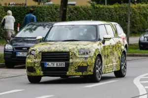 MINI Countryman 2017 - Foto spia 04-09-2014