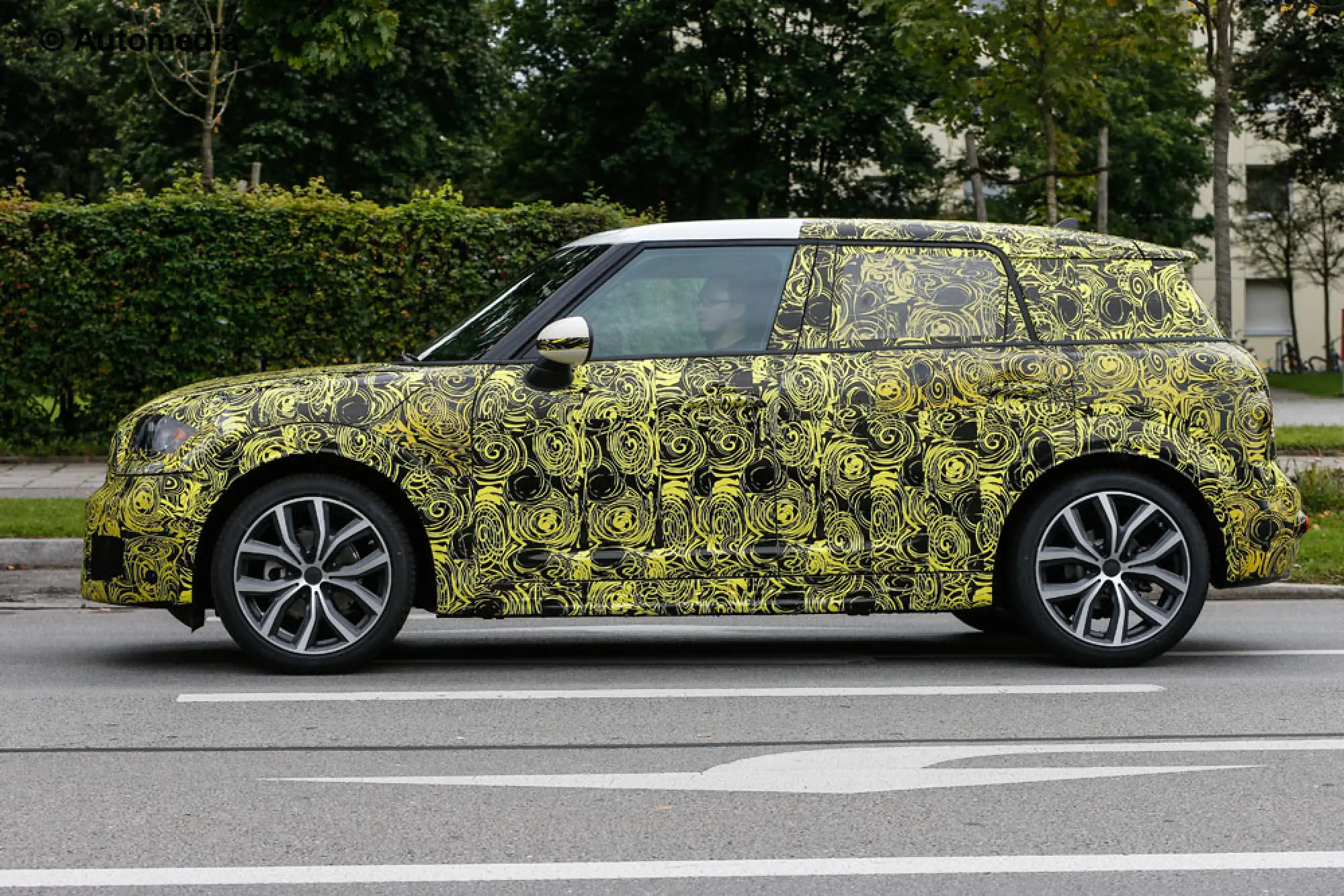 MINI Countryman 2017 - Foto spia 04-09-2014 - 4