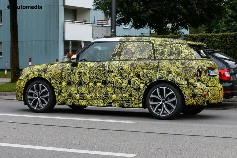 MINI Countryman 2017 - Foto spia 04-09-2014 - 5