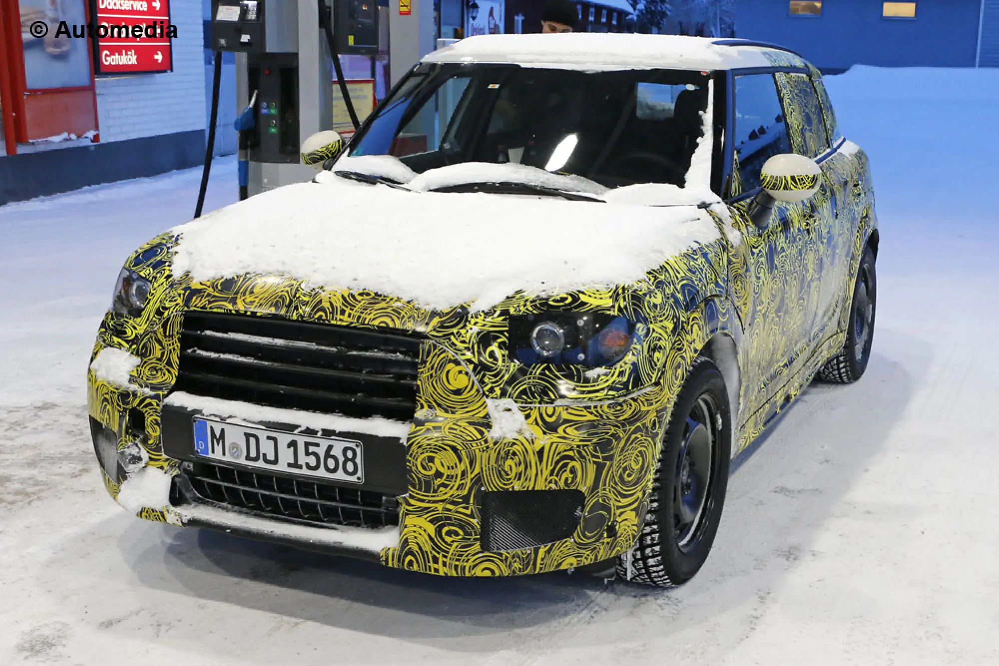 MINI Countryman 2017 - Foto spia 20-01-2015 - 2