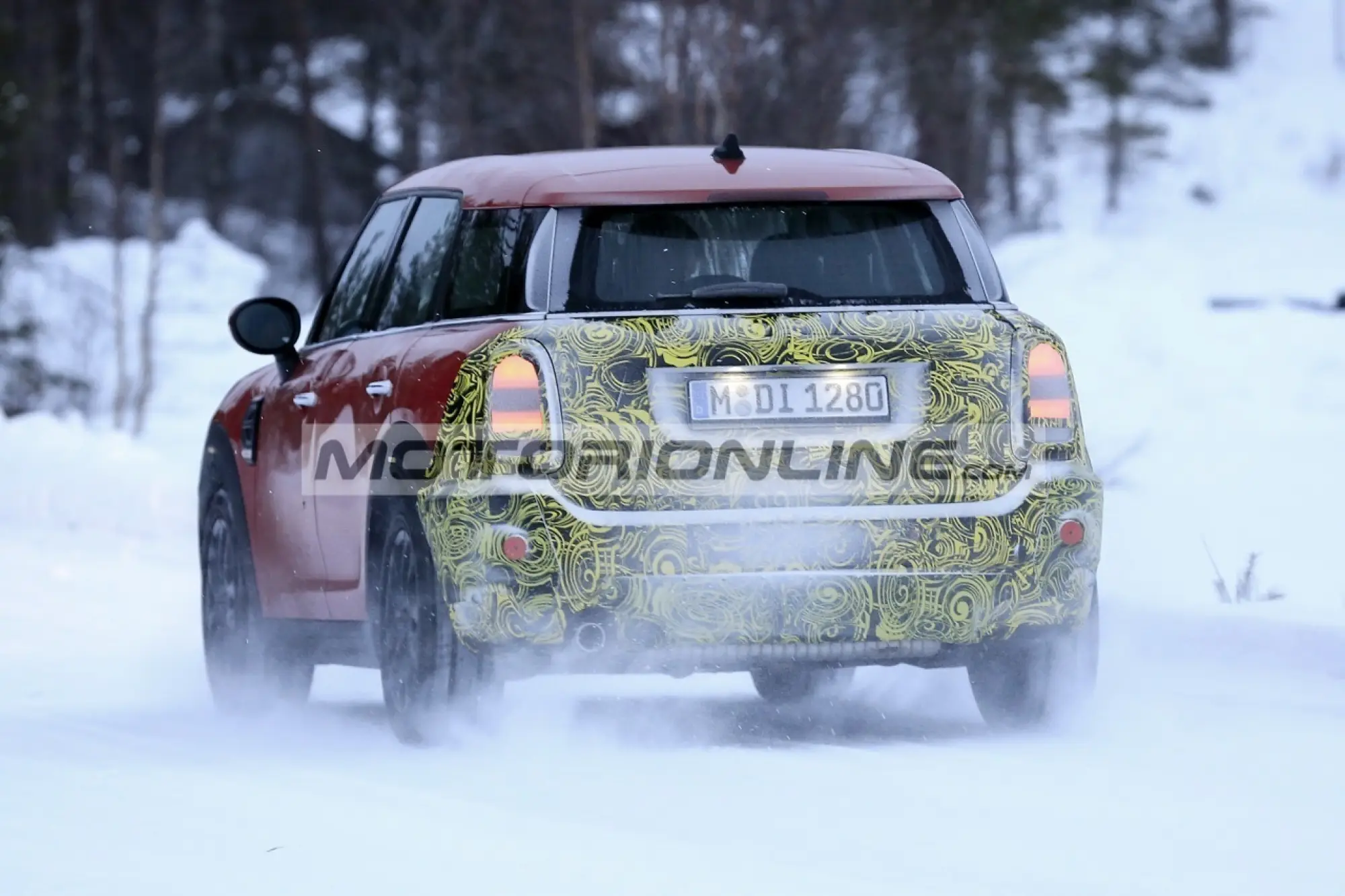 Mini Countryman 2020 - Foto spia 16-1-2020 - 12