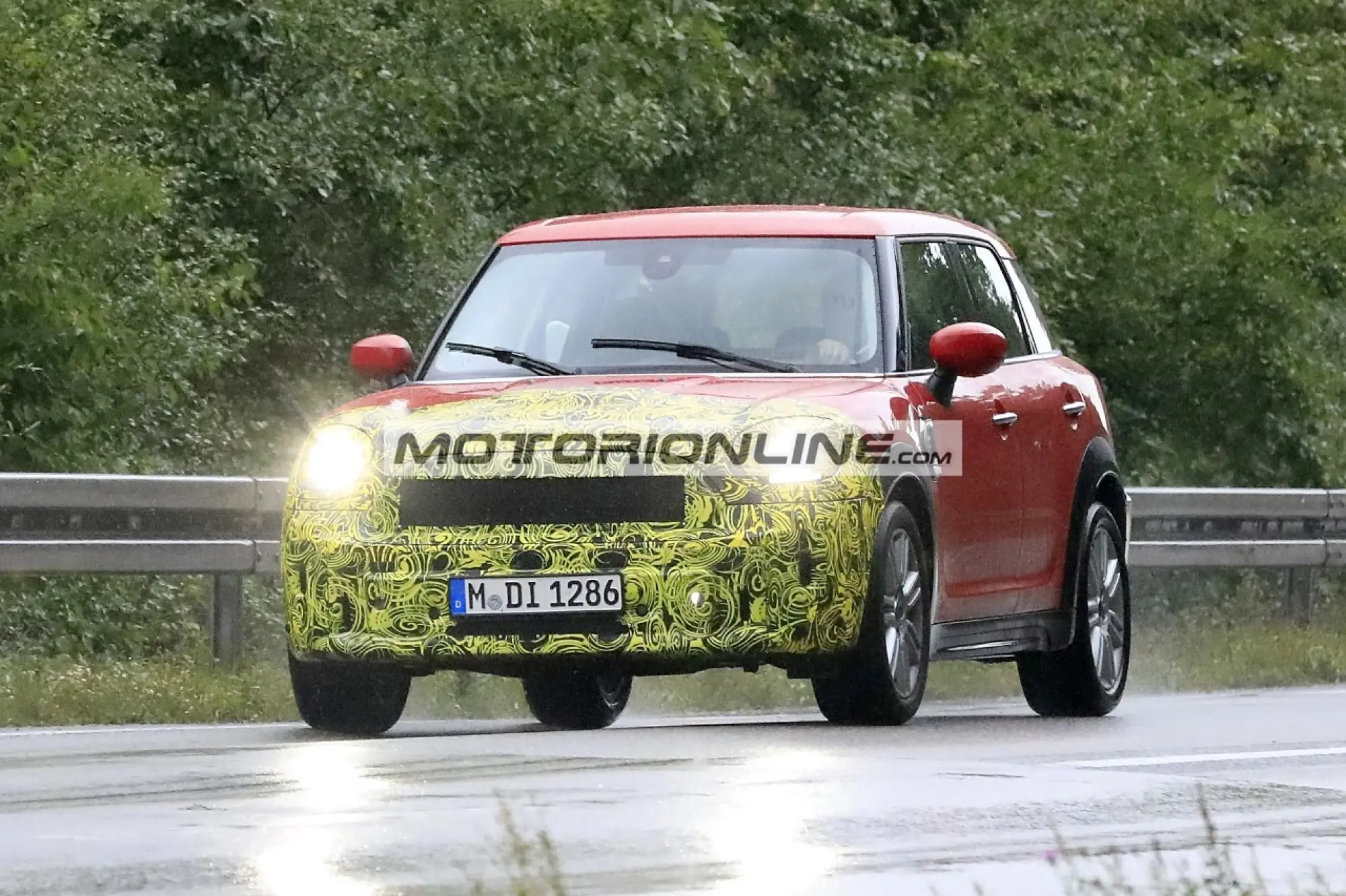 Mini Countryman facelift - Foto spia 24-9-2019 - 2