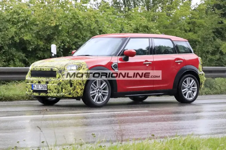 Mini Countryman facelift - Foto spia 24-9-2019 - 5