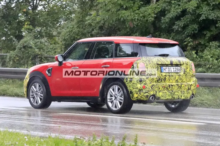 Mini Countryman facelift - Foto spia 24-9-2019 - 9