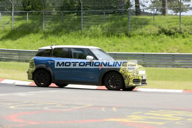 Mini Countryman - Foto spia 13-5-2020 - 5