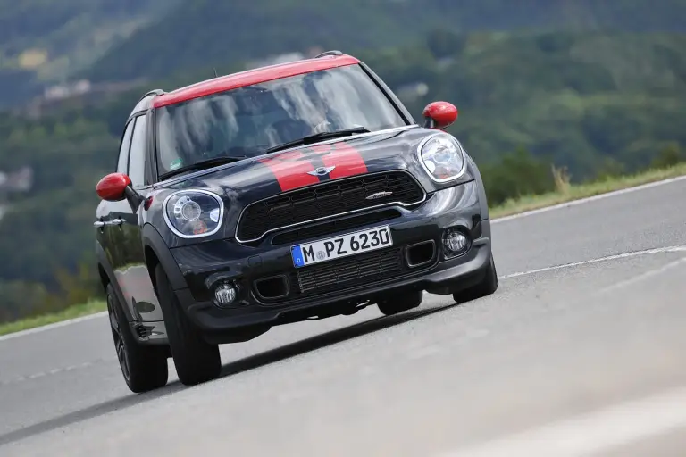 MINI Countryman JCW 2012 nuove immagini - 1