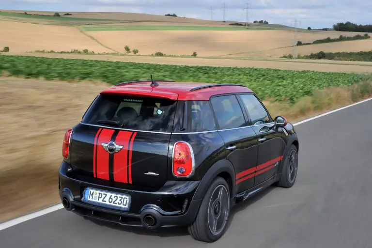 MINI Countryman JCW 2012 nuove immagini - 11