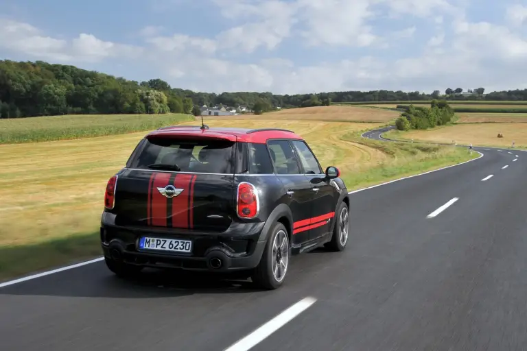 MINI Countryman JCW 2012 nuove immagini - 12