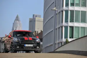 MINI Countryman JCW 2012 nuove immagini