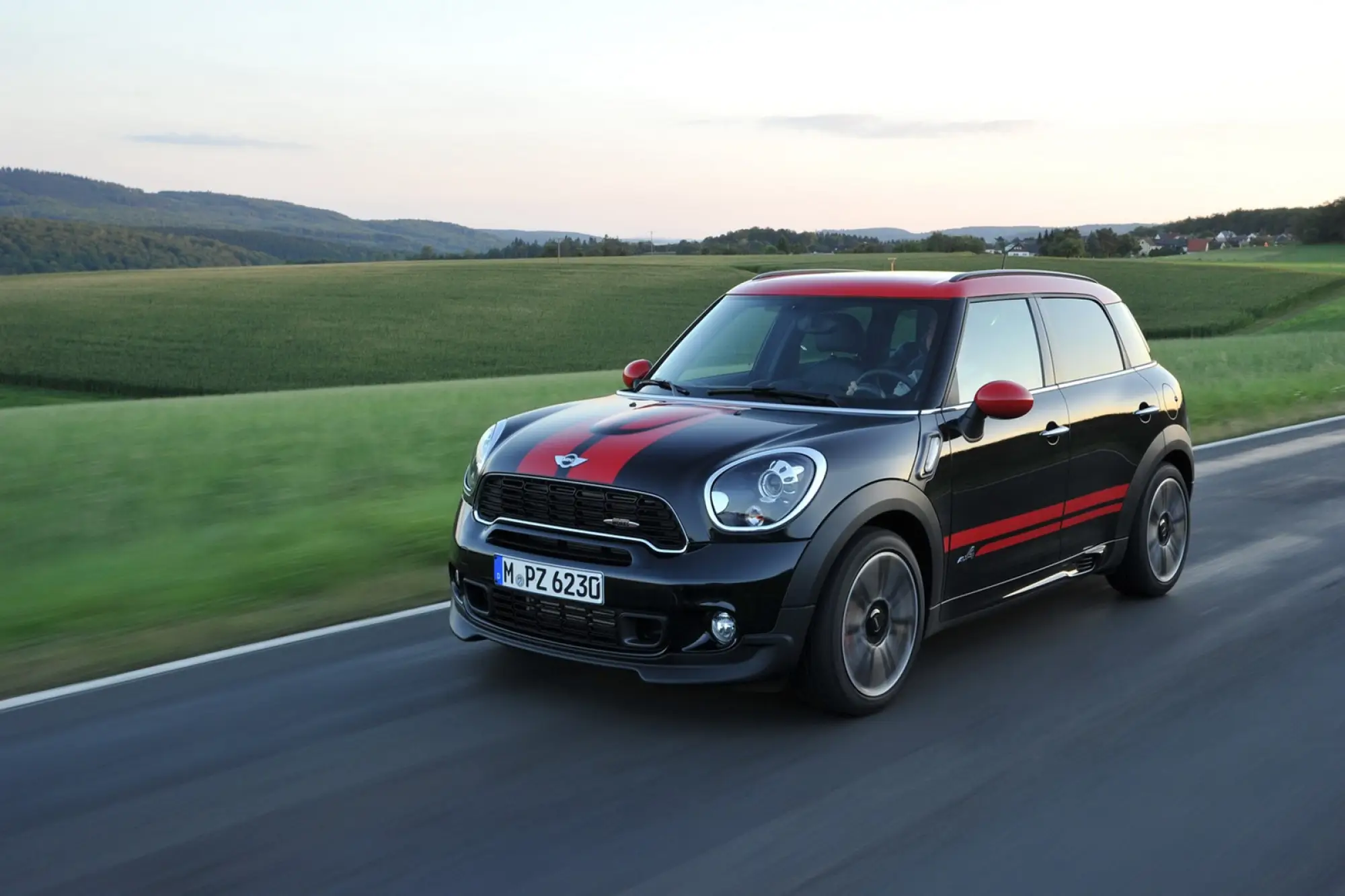 MINI Countryman JCW 2012 nuove immagini - 8