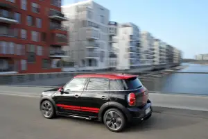 MINI Countryman JCW 2012 nuove immagini - 29