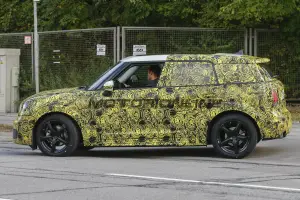 MINI Countryman MY 2017 - Foto spia 05-10-2015 - 4