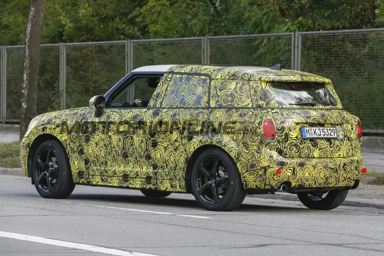 MINI Countryman MY 2017 - Foto spia 05-10-2015 - 6