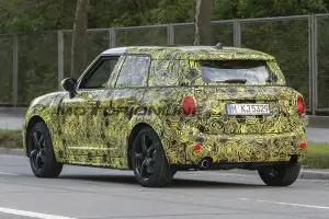 MINI Countryman MY 2017 - Foto spia 05-10-2015 - 7