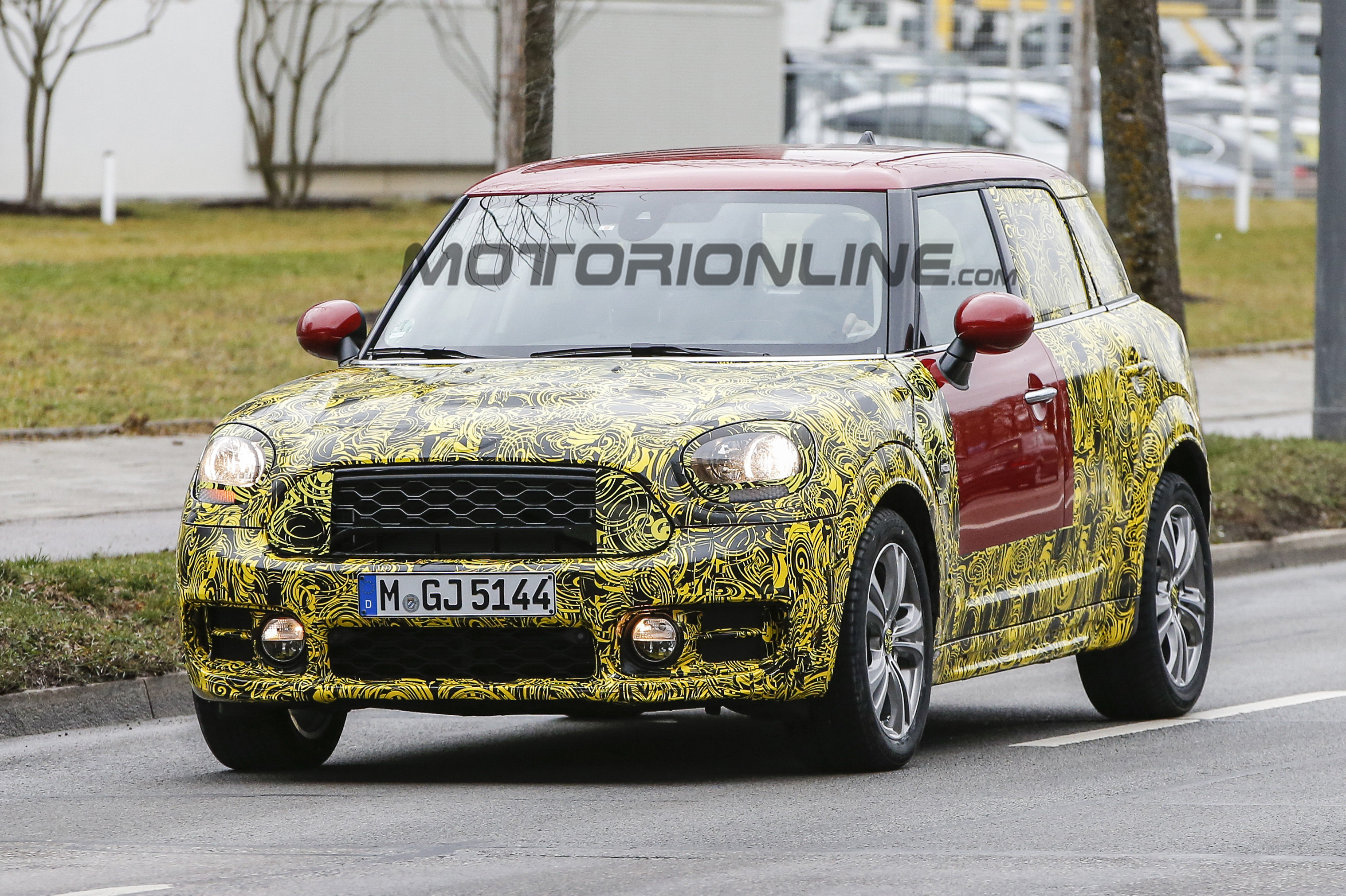 MINI Countryman MY 2017 - Foto spia 19-01-2016