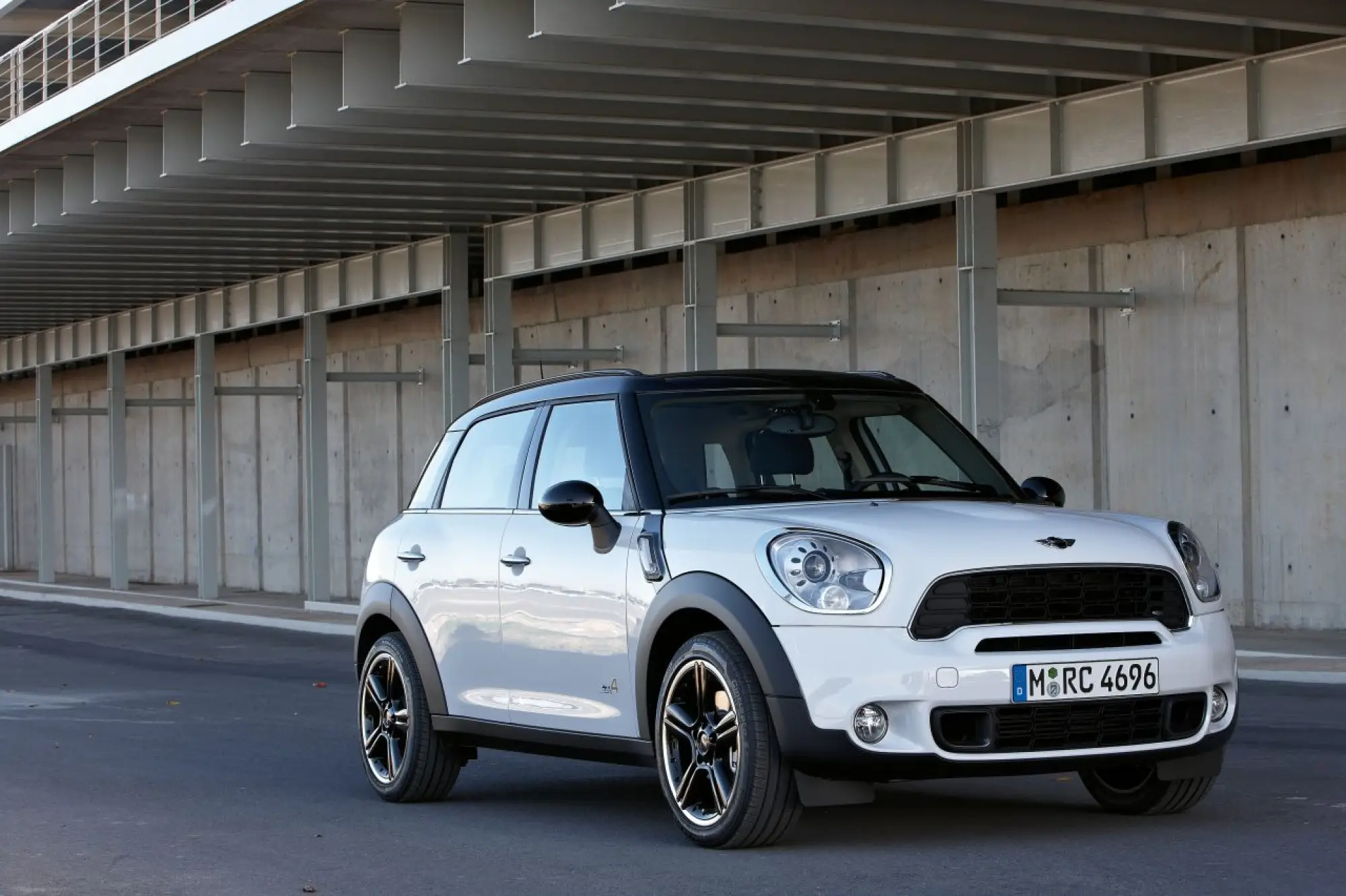 Mini Countryman - 24