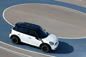 Mini Countryman - 32