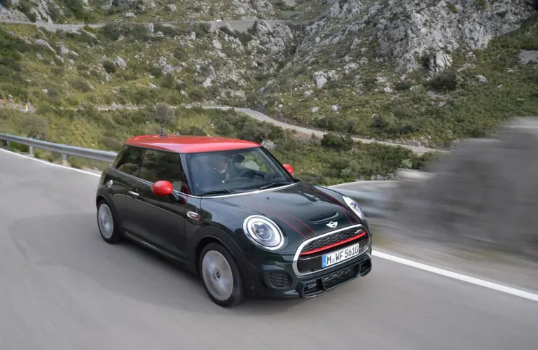 MINI John Cooper Works 2015 - 13