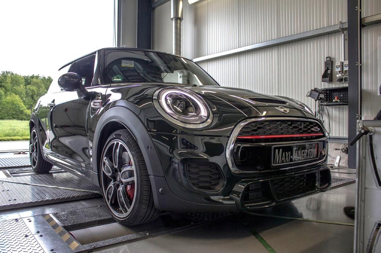 MINI John Cooper Works by Maxi-Tuner