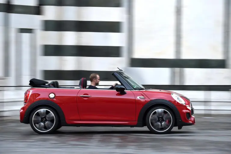 MINI John Cooper Works Cabrio 2016 - 17