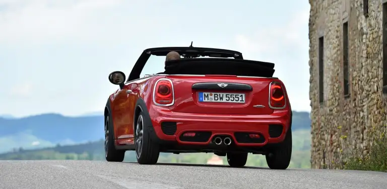 MINI John Cooper Works Cabrio 2016 - 23