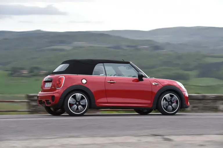 MINI John Cooper Works Cabrio 2016 - 24