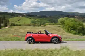 MINI John Cooper Works Cabrio 2016 - 31