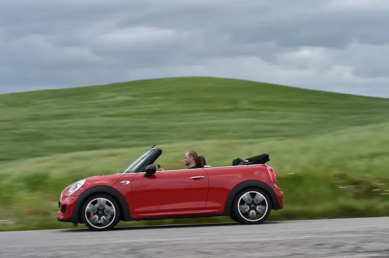 MINI John Cooper Works Cabrio 2016 - 35