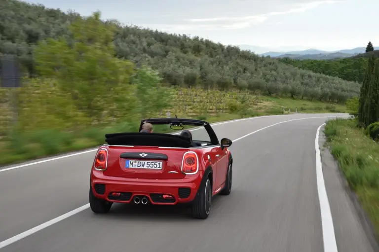 MINI John Cooper Works Cabrio 2016 - 40