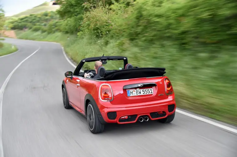 MINI John Cooper Works Cabrio 2016 - 45